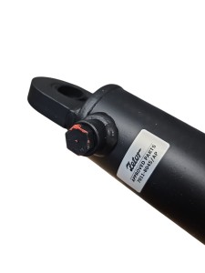 70118045-Silownik-cylinder-wspomagania-podnosnika