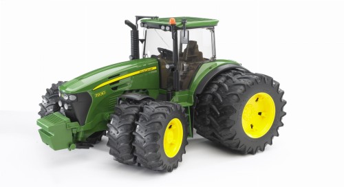 03052-traktor-zabawka-john-deere