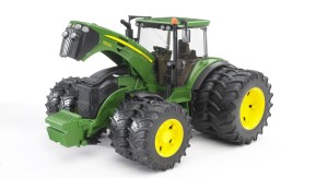 03052-traktor-zabawka-john-deere