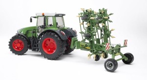 02224-bruder-przesrzasarka-karuzelowa-krone