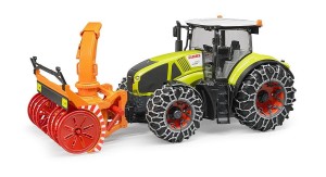 Traktor Class Axion 950 z pługiem śnieżnym