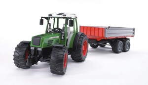 02104-bruder-traktor-fendt-z-przyczepa