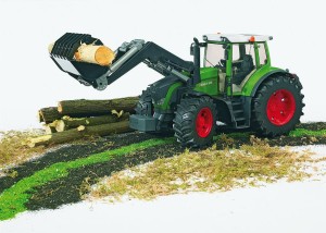 03041-traktor-fendt