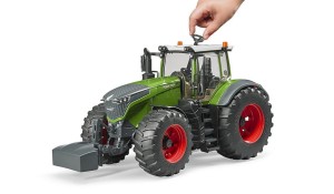04040-bruder-traktor-fendt-1050
