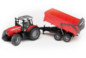Traktor Massey Ferguson 7480 z przyczepą